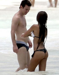Messi girlfriend bikini 6